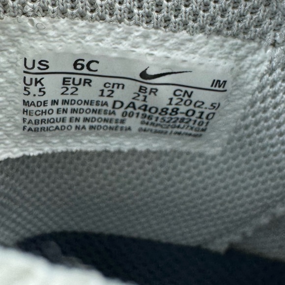 Nike toddle mid top size 6c - Picture 3 of 6